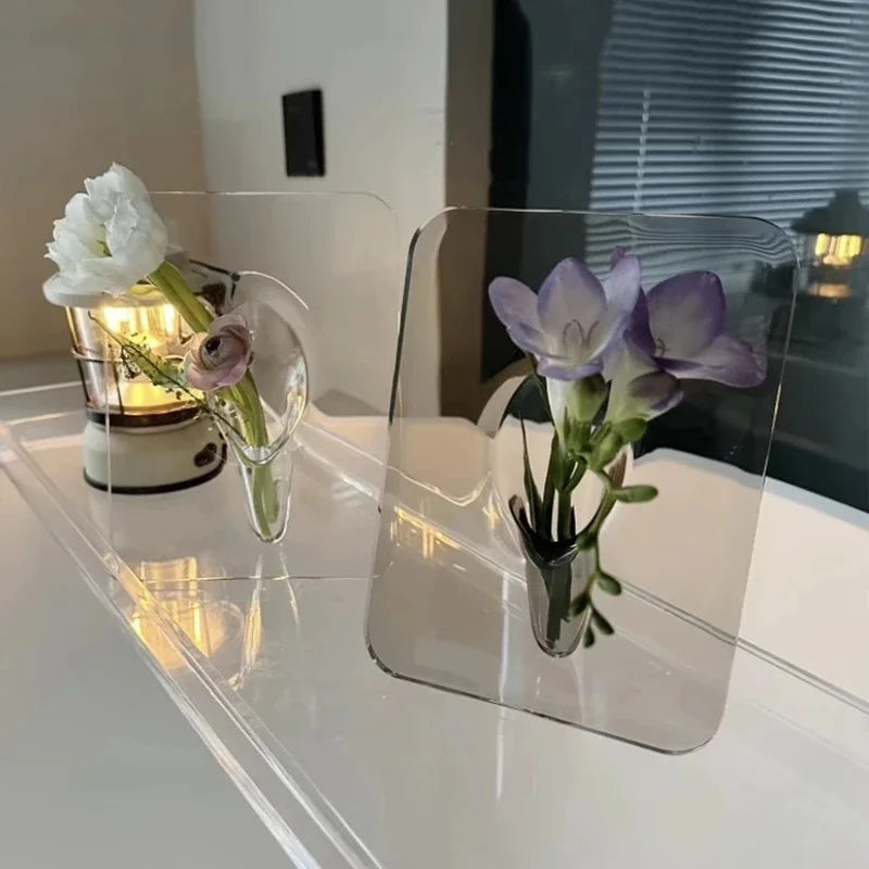 MinimalFlora: Vaso Minimalista per Fiori Trasparente, Elegante e Moderno #9