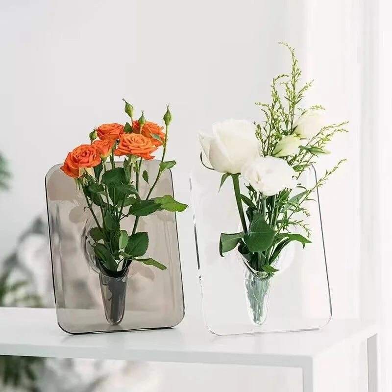 MinimalFlora: Vaso Minimalista per Fiori Trasparente, Elegante e Moderno #9